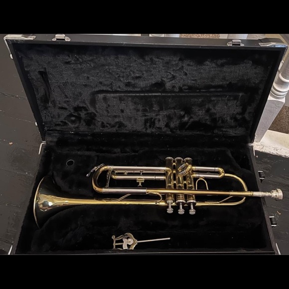 Jupiter Trumpet with Case. - Picture 5 of 5